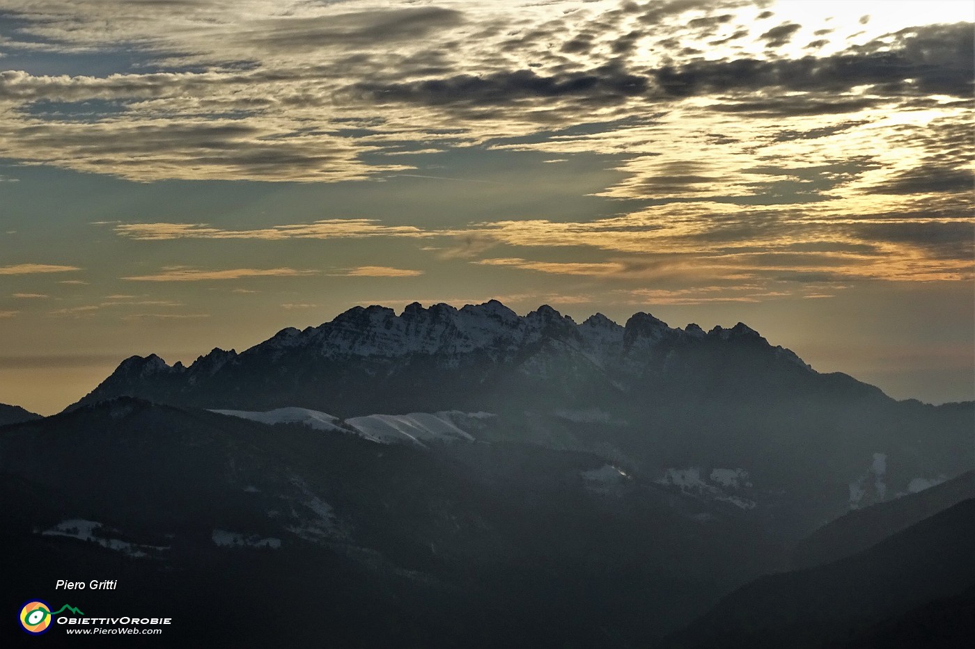 88 Dal Passo di Grialeggio tramonto in Resegone.JPG